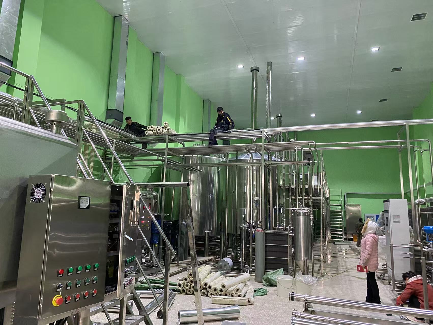 八宿精酿啤酒设备厂—精酿啤酒设备制造：传承工艺与创新科技的交融